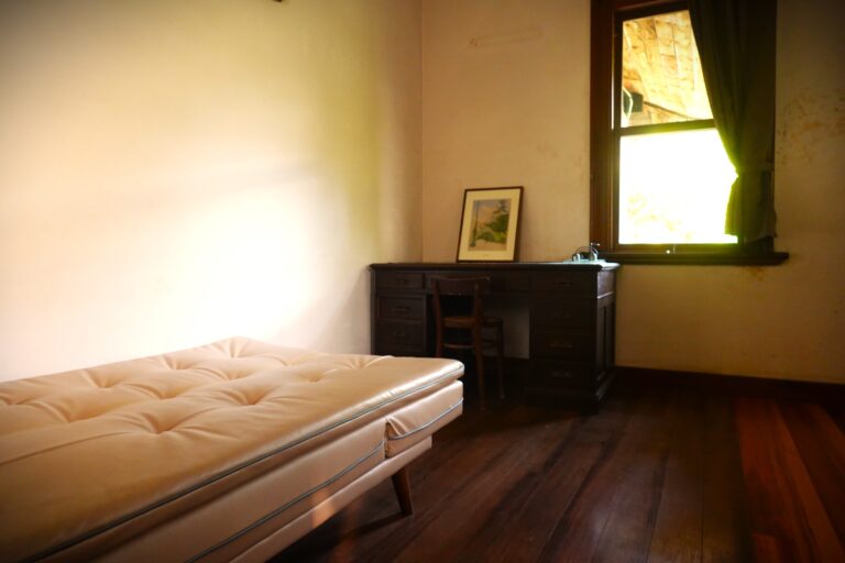 旅館白磯の洋館ベッドルーム